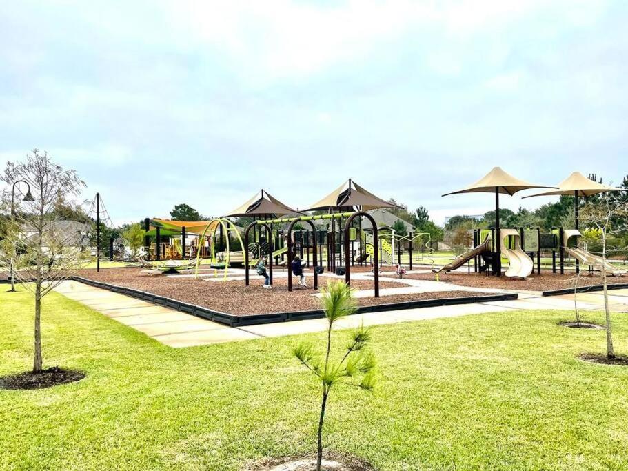 3 Bedroom Entire Home - Centrally Located In Katy, Texas エクステリア 写真