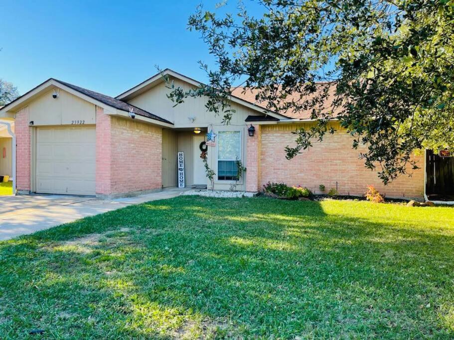 3 Bedroom Entire Home - Centrally Located In Katy, Texas エクステリア 写真