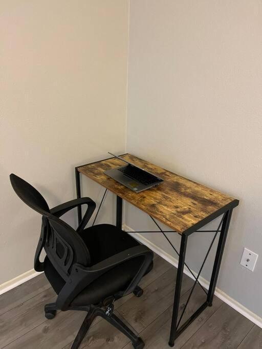 3 Bedroom Entire Home - Centrally Located In Katy, Texas エクステリア 写真